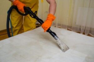 تنظيف مراتب بالبخار